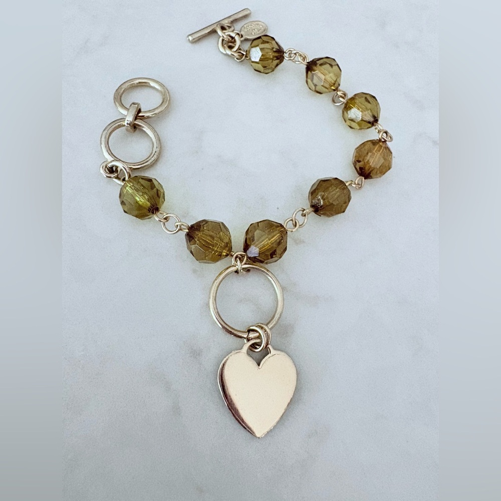 Cookie Lee Gold-tone and Green Beaded Gold Heart Charm Toggle Bracelet Excellent